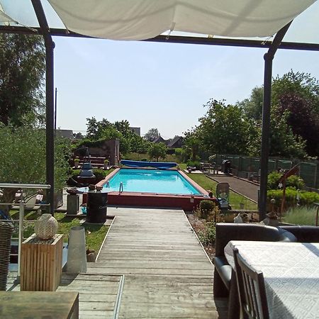 On Dirait Le Sud Chievres Exterior foto