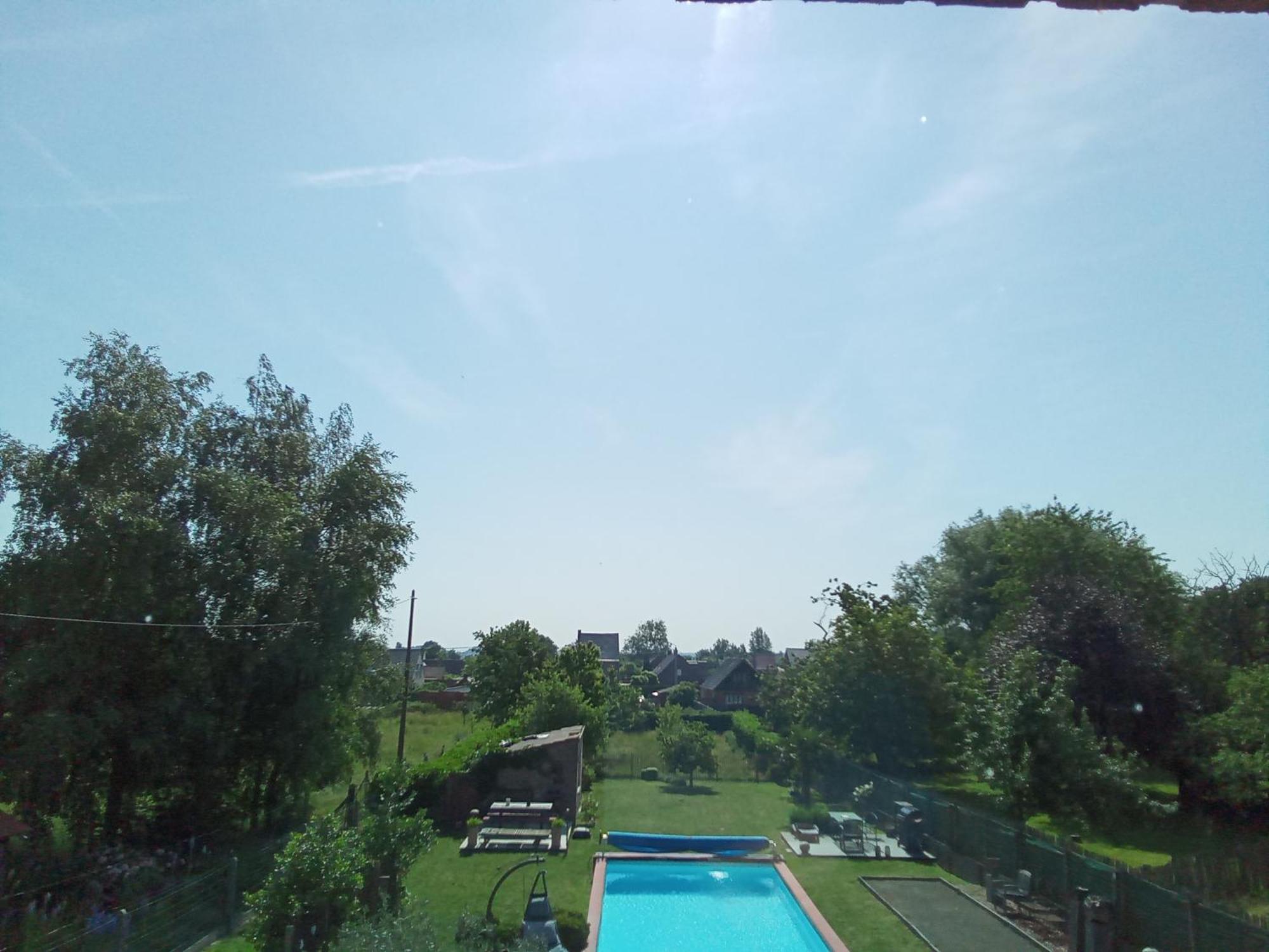 On Dirait Le Sud Chievres Exterior foto